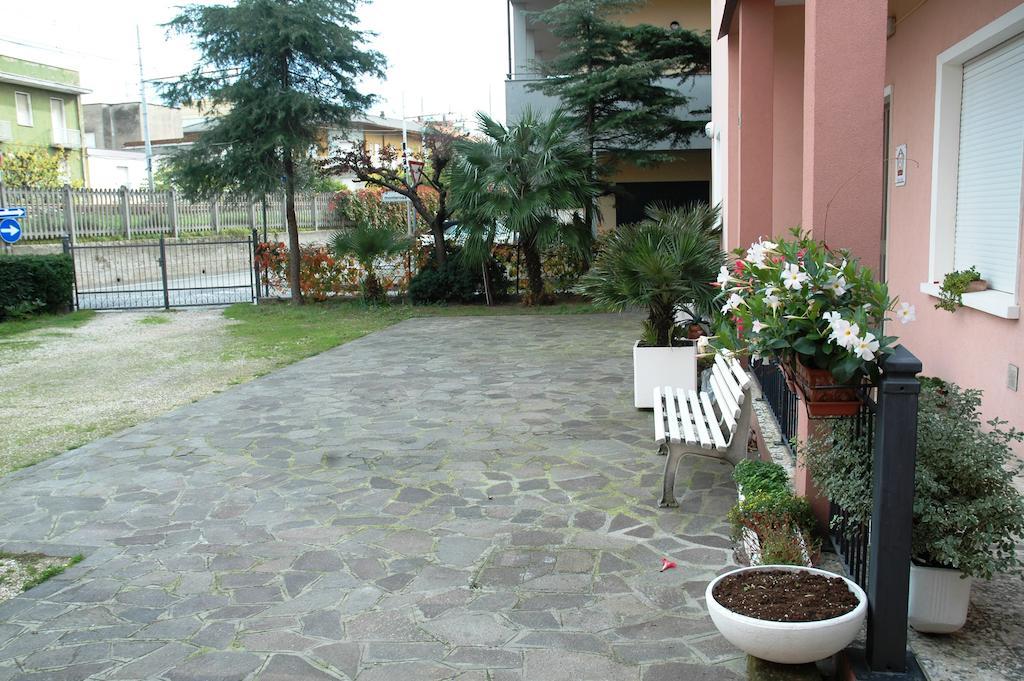 Villa Linda Affittacamere بيلاريا-إيجيا مارينا المظهر الخارجي الصورة